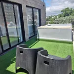 Vivisierras, Piso 3 Frente Al Lago, Centro Villa Carlos Paz, 2 Dormitorios, 2 Banos, Pileta Privada, Premium